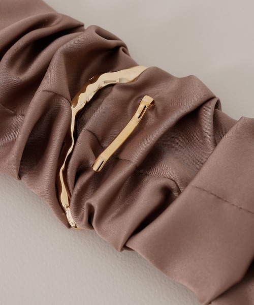 Monocoro toppi（モノコロトッピ）の「サテン　ロールカフ　ヘアカフ　ポニーフック（その他ヘアアクセサリー・レディース・ブラック/ブラウン系その他/ライトグレー・フリー）」の9枚目の写真