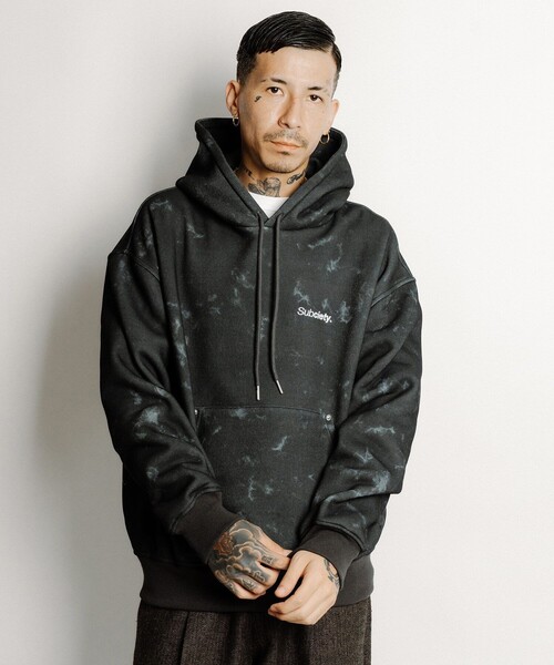 Subciety（サブサエティ）の「Patterned hoodie（ベスト・メンズ・ブラック/カモフラージュ/レオパード/ブラック系その他・X-LARGE/LARGE/MEDIUM/SMALL）」の20枚目の写真