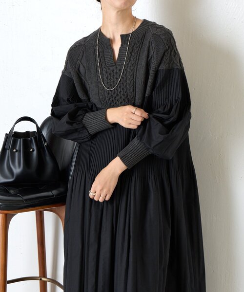 Jena espace merveilleux（ジェナ　エスパスメルヴェイユ）の「ケーブルニットプリーツワンピース（ワンピース・レディース・ブラック/ベージュ・FREE）」の8枚目の写真