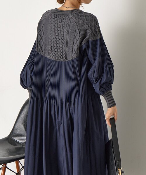 Jena espace merveilleux（ジェナ　エスパスメルヴェイユ）の「ケーブルニットプリーツワンピース（ワンピース・レディース・ブラック/ベージュ・FREE）」の3枚目の写真