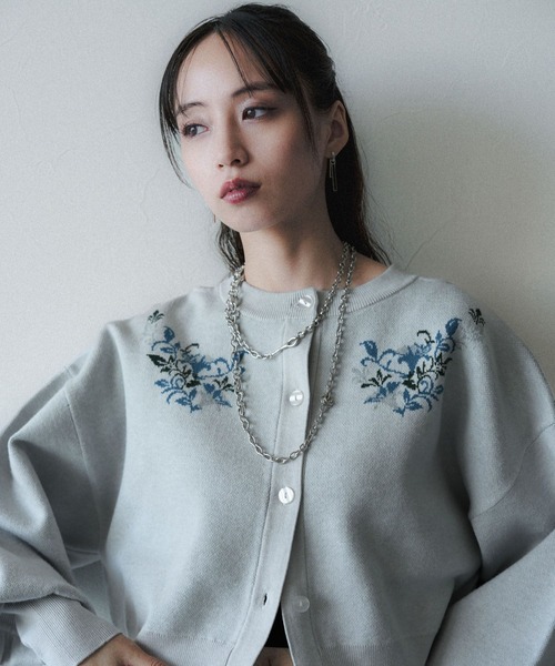 HARE（ハレ）の「フラワージャガードカタアキニットカーディガン(HARE