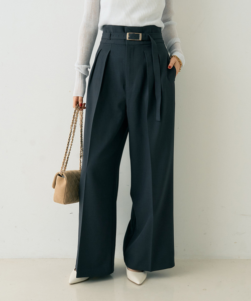 EMMA　ROUGE VIF（エマルージュヴィフ）の「【一部店舗限定】【3サイズ展開】ベルト付きハイウエストタックパンツ（スラックス・レディース・オフホワイト/チャコールグレー・34/36/38）」の8枚目の写真