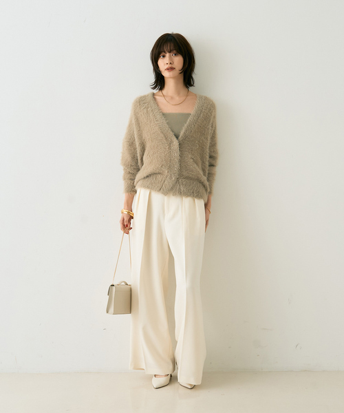 EMMA　ROUGE VIF（エマルージュヴィフ）の「【一部店舗限定】【3サイズ展開】ベルト付きハイウエストタックパンツ（スラックス・レディース・オフホワイト/チャコールグレー・34/36/38）」の13枚目の写真