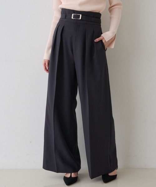 EMMA ROUGE VIF(エマルージュヴィフ)の「【新色登場】【一部店舗限定】【3サイズ展開】ベルト付きハイウエストタックパンツ(スラックス・レディース・オフホワイト/チャコールグレー/ネイビー・34/36/38)」の3枚目の写真