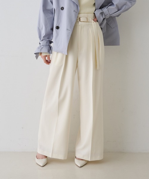 EMMA ROUGE VIF(エマルージュヴィフ)の「【新色登場】【一部店舗限定】【3サイズ展開】ベルト付きハイウエストタックパンツ(スラックス・レディース・オフホワイト/チャコールグレー/ネイビー・34/36/38)」の8枚目の写真