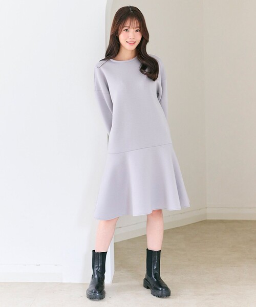 Feroux(フェルゥ)の「バックリボンダンボール ワンピース(ワンピース・レディース・グレー系/アイボリー系/スカイブルー系・MEDIUM/SMALL)」の7枚目の写真