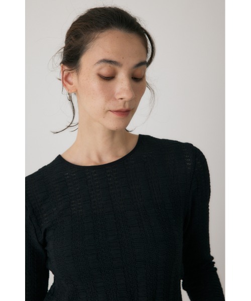 crie conforto(クリーコンフォルト)の「シャーリングデザイントップス 秋服 / 長袖(Tシャツ/カットソー・レディース・ブルー/オフホワイト/ブラック・FREE)」の22枚目の写真