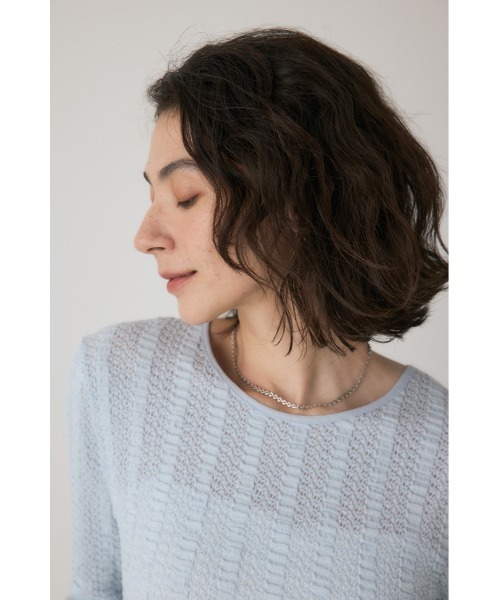 crie conforto(クリーコンフォルト)の「シャーリングデザイントップス 秋服 / 長袖(Tシャツ/カットソー・レディース・ブルー/オフホワイト/ブラック・FREE)」の13枚目の写真