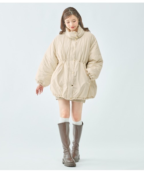 PEACH JOHN(ピーチジョン)の「中綿コクーンコート(ダウンジャケット/コート・レディース・モカ/アイボリー・ONE SIZE)」の3枚目の写真