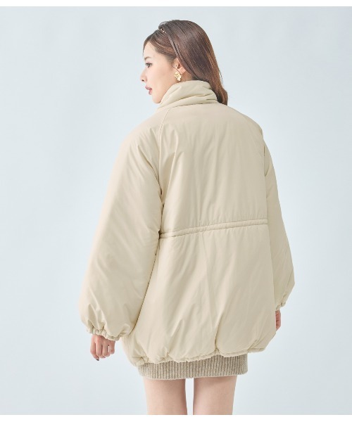 PEACH JOHN(ピーチジョン)の「中綿コクーンコート(ダウンジャケット/コート・レディース・モカ/アイボリー・ONE SIZE)」の5枚目の写真