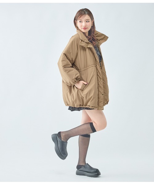 PEACH JOHN(ピーチジョン)の「中綿コクーンコート(ダウンジャケット/コート・レディース・モカ/アイボリー・ONE SIZE)」の18枚目の写真