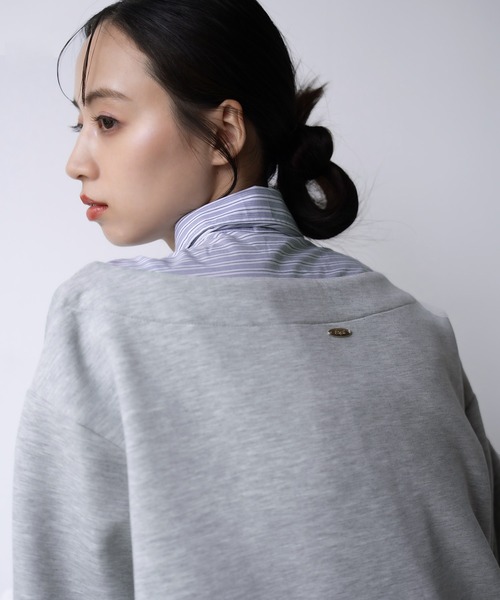 SOELA(ソエラ)の「プレート付マルチWayダンボールトップス(スウェット・レディース・アイボリー/ブラック/グレー・M)」の18枚目の写真