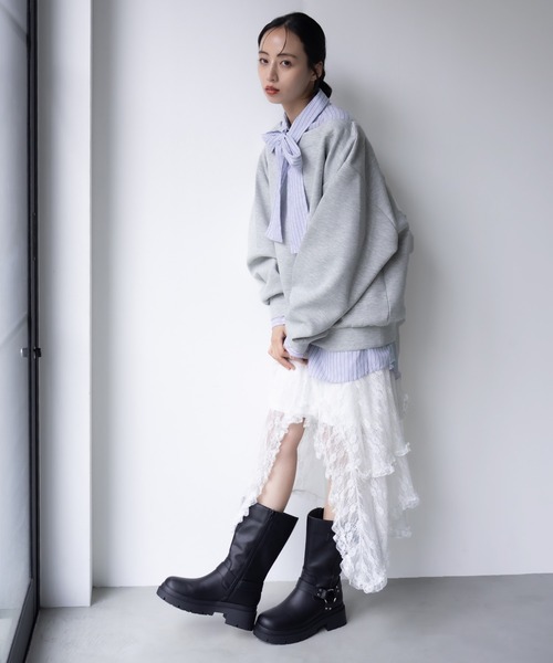 SOELA(ソエラ)の「プレート付マルチWayダンボールトップス(スウェット・レディース・アイボリー/ブラック/グレー・M)」の21枚目の写真