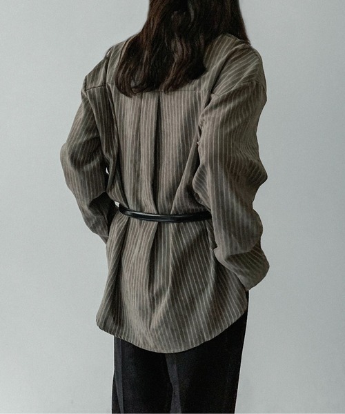 on:nue（オンニュ）の「【on:nue】[着用動画あり！/ユニセックス] とろみストライプオーバーシャツ（シャツ/ブラウス・レディース・アイボリー/グレー/ダークベージュ/ブラウン・FREE）」の9枚目の写真
