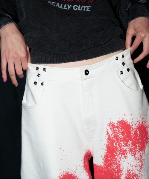 dollslutz(ドルズラッツ)の「【dollslutz】spray design sweat pants / 【ドルズラッツ】スプレーデザインスウェットパンツ(スウェットパンツ・レディース・ブラック/オフホワイト・SMALL/MEDIUM)」の22枚目の写真