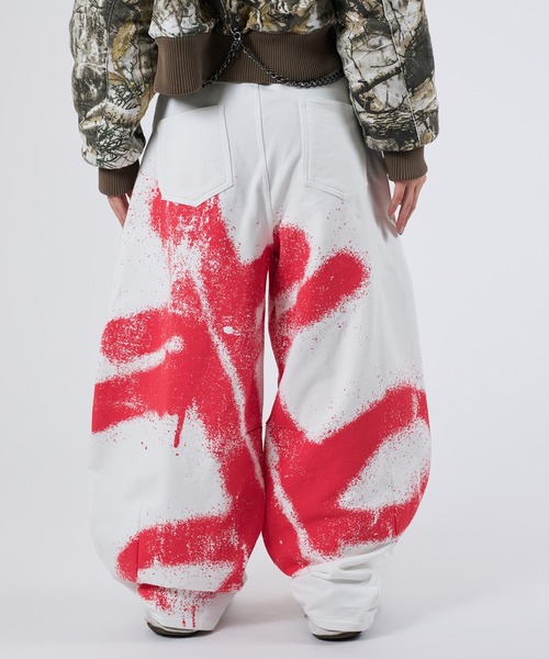 dollslutz(ドルズラッツ)の「【dollslutz】spray design sweat pants / 【ドルズラッツ】スプレーデザインスウェットパンツ(スウェットパンツ・レディース・ブラック/オフホワイト・SMALL/MEDIUM)」の13枚目の写真