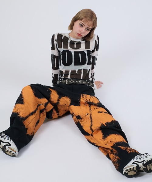 dollslutz(ドルズラッツ)の「【dollslutz】spray design sweat pants / 【ドルズラッツ】スプレーデザインスウェットパンツ(スウェットパンツ・レディース・ブラック/オフホワイト・SMALL/MEDIUM)」の10枚目の写真