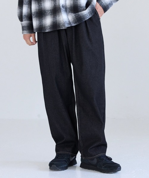 coca（coca）（コカ）の「ツータックテーパードデニムパンツ（デニムパンツ・メンズ・ブラック/インディゴブルー・L/M/XL）」の2枚目の写真