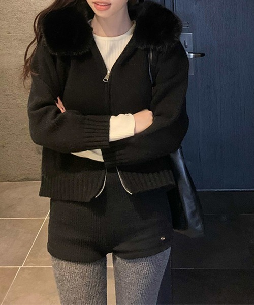 ファー付き黒ジップアップニットセーター ニット セーター ファー付き 