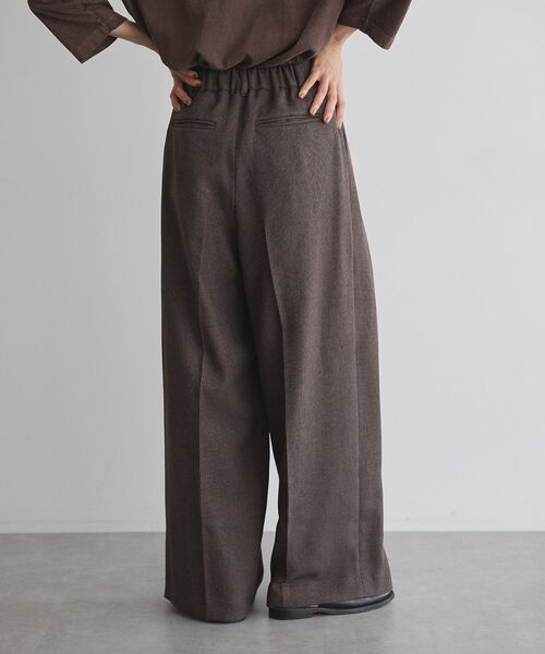 GARAGE OF GOOD CLOTHING（ガレージオブグッドクロージング）の「【日本製】ツィード調２タックワイドパンツ（その他パンツ・レディース・グレー・38/36）」の5枚目の写真