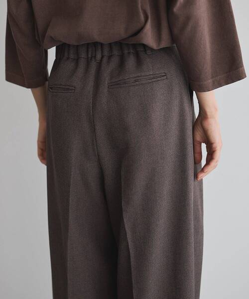 GARAGE OF GOOD CLOTHING（ガレージオブグッドクロージング）の「【日本製】ツィード調２タックワイドパンツ（その他パンツ・レディース・グレー・38/36）」の10枚目の写真