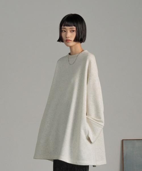 LOWRYS FARM(ローリーズファーム)の「ウラケチュニックプルオーバー 603811(スウェット・レディース・ブラック/ライトグレー/ブラウン・FREE)」の1枚目の写真