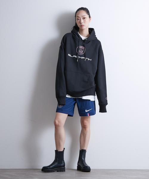 PARIS SAINT-GERMAIN(パリサンジェルマン)の「【BlackpinkxPSG 】BlackpinkxPSG Paris 16 Elevated Hoodie ST856- BLKPSG- BP2(パーカー・メンズ・ブラック・SMALL/MEDIUM/LARGE/X-LARGE/XX-LARGE)」の3枚目の写真