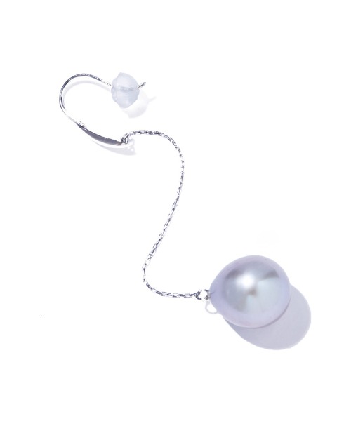 les bonbon(ルボンボン)の「【les bonbon】brume pearl long pierce/ブリュム パール ロング ピアス(ピアス(両耳用)・レディース・ホワイトゴールド・FREE)」の3枚目の写真