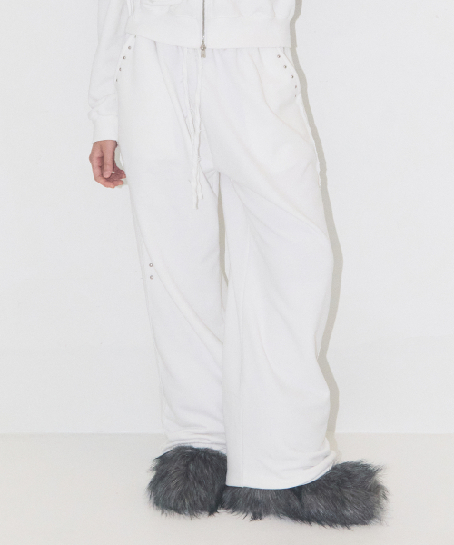 ILLIGO(イリゴ)の「フレイド スウェットパンツ ホワイト(スウェットパンツ・レディース・その他・SMALL/MEDIUM)」の1枚目の写真