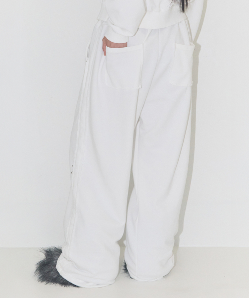 ILLIGO(イリゴ)の「フレイド スウェットパンツ ホワイト(スウェットパンツ・レディース・その他・SMALL/MEDIUM)」の6枚目の写真