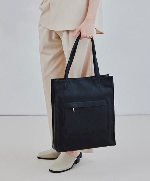 tk.TAKEO KIKUCHI（ティーケータケオキクチ）の「サフィアーノ2WAYトートバッグ（トートバッグ・メンズ・ブラック系6/ブラック/ブラック系3/ブラック系4/ベージュ・00）」の2枚目の写真
