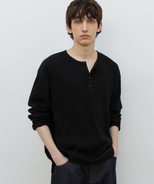 INSILENCE(インサイロンス)の「リブヘンリーネックロングスリーブBLACK(Tシャツ/カットソー・レディース・その他・SMALL/MEDIUM/LARGE)」の1枚目の写真