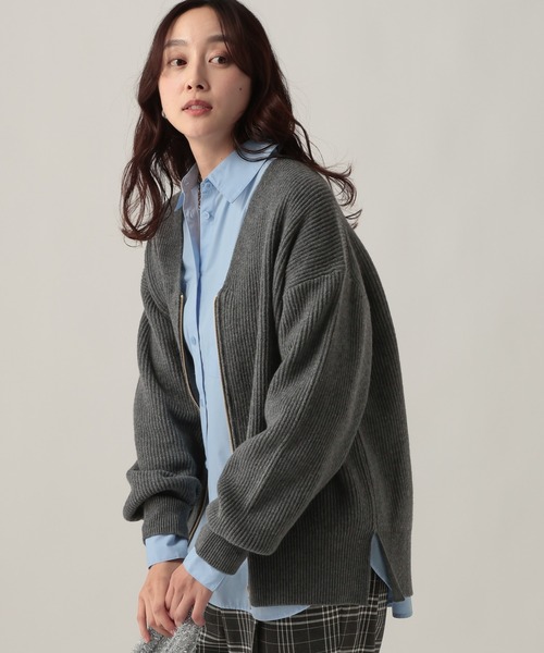 Elura（エルーラ）の「Vネックミドルゲージカーディガン/611691（カーディガン/ボレロ・レディース・ネイビー/チャコールグレー/レッド・FREE）」の2枚目の写真