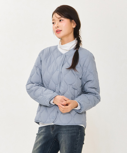 CHASECULT(チェイスカルト)の「女性 ライトダウン キルティング ジャンパー-ブルー(ダウンジャケット/コート・レディース・ブルー・90/100/85/95)」の5枚目の写真