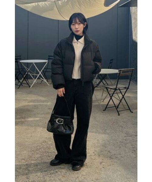 MUSINSA STANDARD WOMAN（ムシンサスタンダードウーマン）の「ウィメンズダウンプファークロップパディングジャケット[ブラック]（ダウンジャケット/コート・レディース・その他・SMALL/MEDIUM/LARGE/X-SMALL）」の11枚目の写真