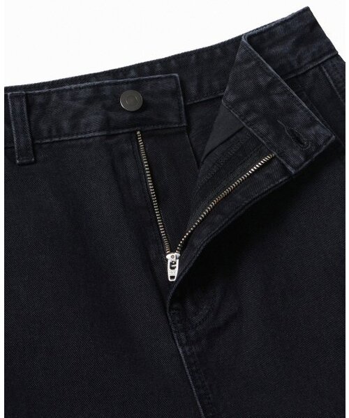 MUSINSA STANDARD WOMAN（ムシンサスタンダードウーマン）の「ウィメンズツイストセミバルーンデニムパンツ[ウォッシュドブラック]（デニムパンツ・レディース・その他・30/24/25/26/27/28/29）」の3枚目の写真