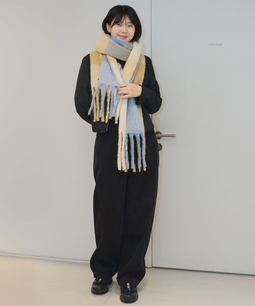 MUSINSA STANDARD WOMAN（ムシンサスタンダードウーマン）の「ウィメンズツイストセミバルーンデニムパンツ[ウォッシュドブラック]（デニムパンツ・レディース・その他・30/24/25/26/27/28/29）」の9枚目の写真