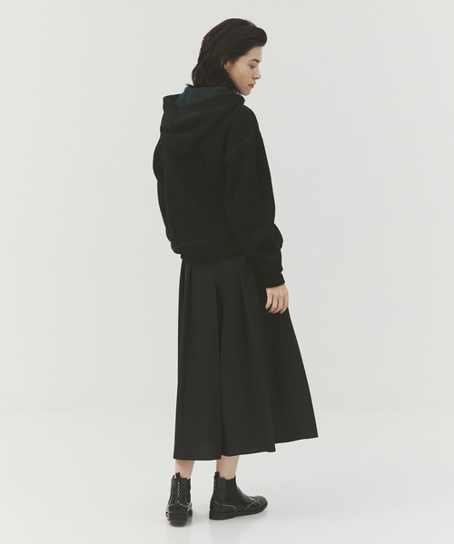 CASHMERE CASHMERE(カシミヤカシミヤ)の「【CASHMERE CASHMERE/カシミヤカシミヤ】CASHMERE REVERSIBLE ZIP UP HOODIE/カシミヤリバーシブルジップアップフーディ/ニット/パーカー(パーカー・レディース・ダークグリーン/ブラック/ダークネイビー/モカ/ダークグレー・40)」の6枚目の写真