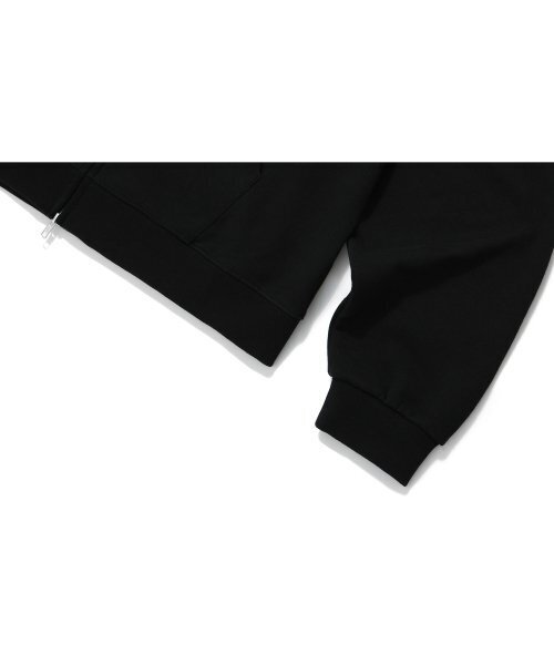 WOOALONG(ウアロン)の「(起毛)Signatureフードジップアップ - ブラック(パーカー・レディース・ブラック・LARGE/MEDIUM/SMALL)」の7枚目の写真