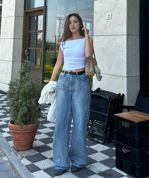 ARI(アリ)の「COS TWISTED SHIRRLING TOP / WHITE(Tシャツ/カットソー・レディース・ホワイト・FREE)」の13枚目の写真