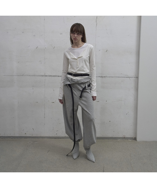 LCDC TM(エルシーディーシーティーエム)の「LAYERED HENLEY NECK JERSEY TOP (WHITE)(Tシャツ/カットソー・レディース・ホワイト・SMALL/MEDIUM)」の3枚目の写真