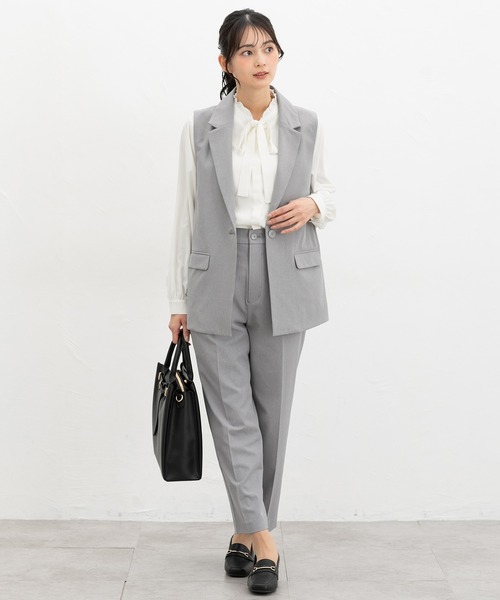 Honeys（ハニーズ）の「スタンドフリルボウタイブラウス（シャツ/ブラウス・レディース・ホワイト/ライトグレー/サックスブルー/ブラック・L/LL/M/3L/S）」の7枚目の写真