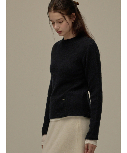 BEMUSE MANSION(ビミューズマンション)の「Half neck wool knit top - Navy(ニット/セーター・レディース・ネイビー・FREE)」の2枚目の写真