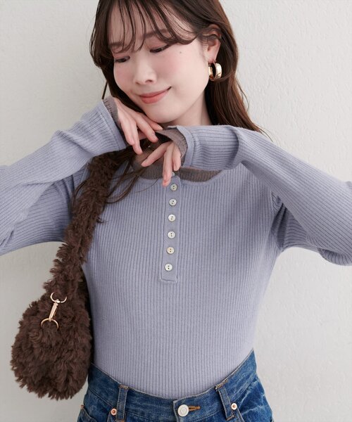 natural couture(ナチュラルクチュール)の「レイヤードニットプルオーバー(ニット/セーター・レディース・オフホワイト/ネイビー/ミント/サックスブルー・FREE)」の4枚目の写真
