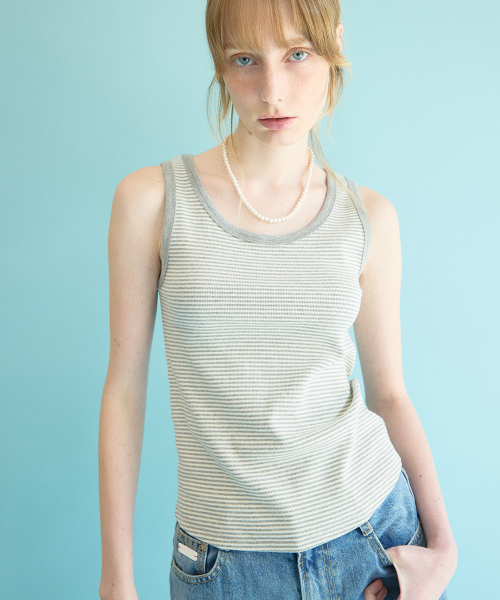 COQUET(コケット)の「U Neck Stripe Sleeveless Melange Gray(Tシャツ/カットソー・レディース・グレー・FREE)」の1枚目の写真