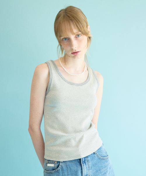 COQUET(コケット)の「U Neck Stripe Sleeveless Melange Gray(Tシャツ/カットソー・レディース・グレー・FREE)」の2枚目の写真