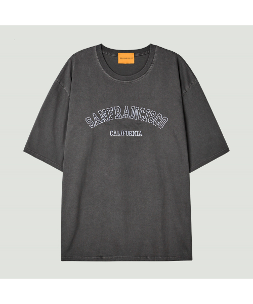 DOUBLE EIGHT(ダブルエイト)の「サンフランシスコ刺繍ピグメント半袖オーバーフィット(チャコール)(Tシャツ/カットソー・メンズ・チャコール・FREE)」の1枚目の写真