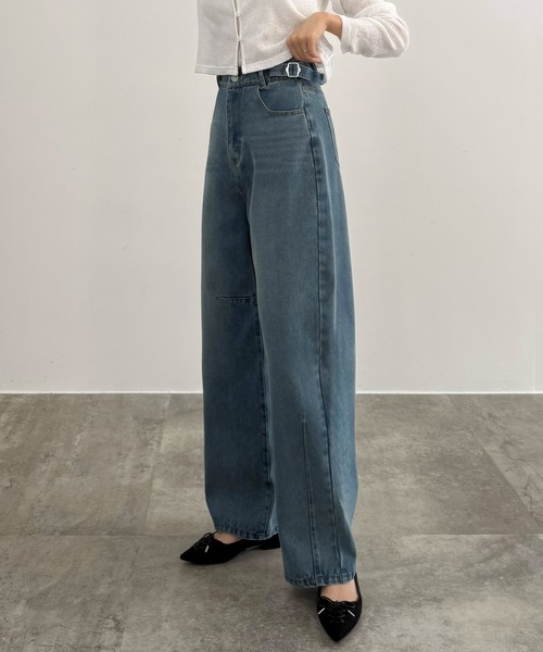 CENEA(セネア)の「サイドベルトバレルレッグデニム(デニムパンツ・レディース・ブラック/ライトブルー・LARGE/MEDIUM/SMALL)」の12枚目の写真