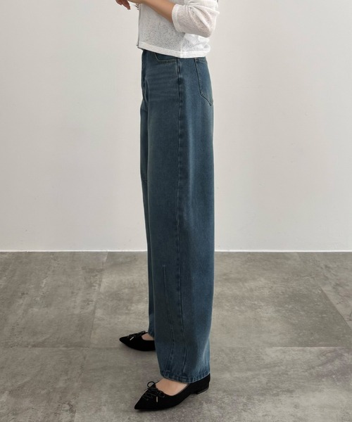 CENEA(セネア)の「サイドベルトバレルレッグデニム(デニムパンツ・レディース・ブラック/ライトブルー・LARGE/MEDIUM/SMALL)」の13枚目の写真