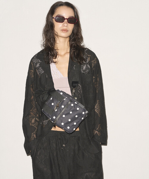 OUTDOOR PRODUCTS（アウトドアプロダクツ）の「OUTDOOR PRODUCTS × Firsthand/アウトドアプロダクツ 別注 ショルダーハンドバッグ（ショルダーバッグ・レディース・グリーン/ドット/レッド/ピンク・ONE SIZE）」の4枚目の写真